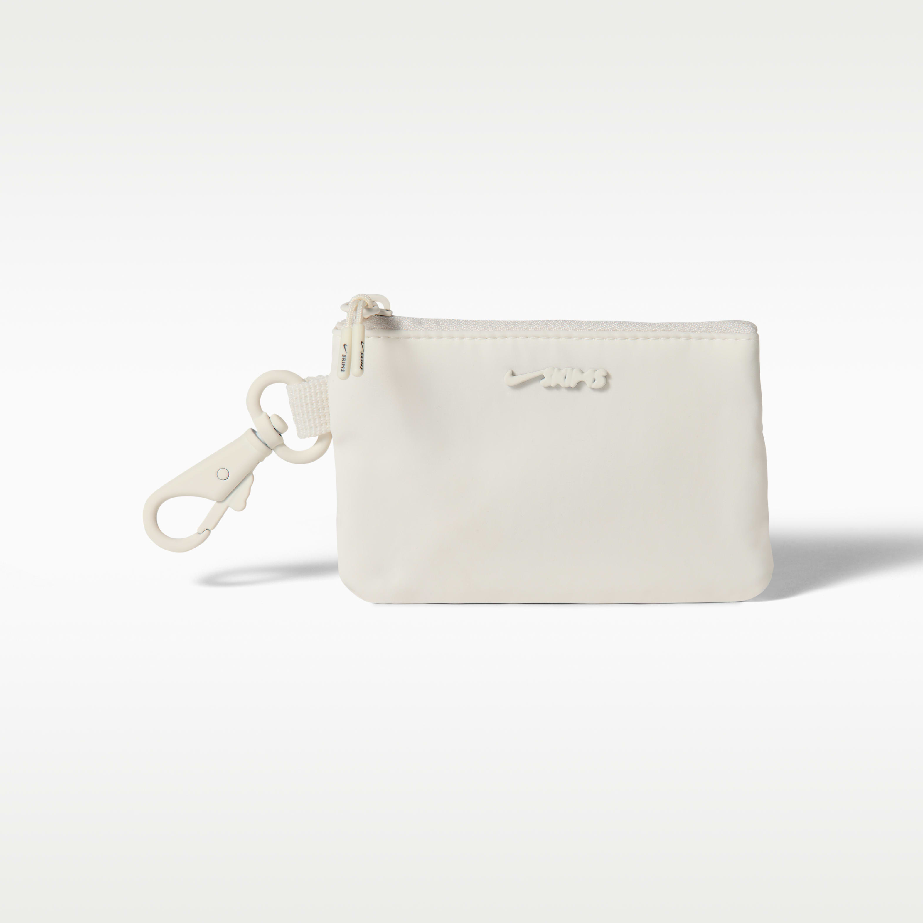 新品❤︎kashwerelimited pouchハート　ホワイト完売品 NikeSKIMS Clippable Pouch | The Summit